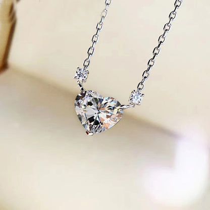 High-grade design sense of temperament with high carbon diamond pink pendant