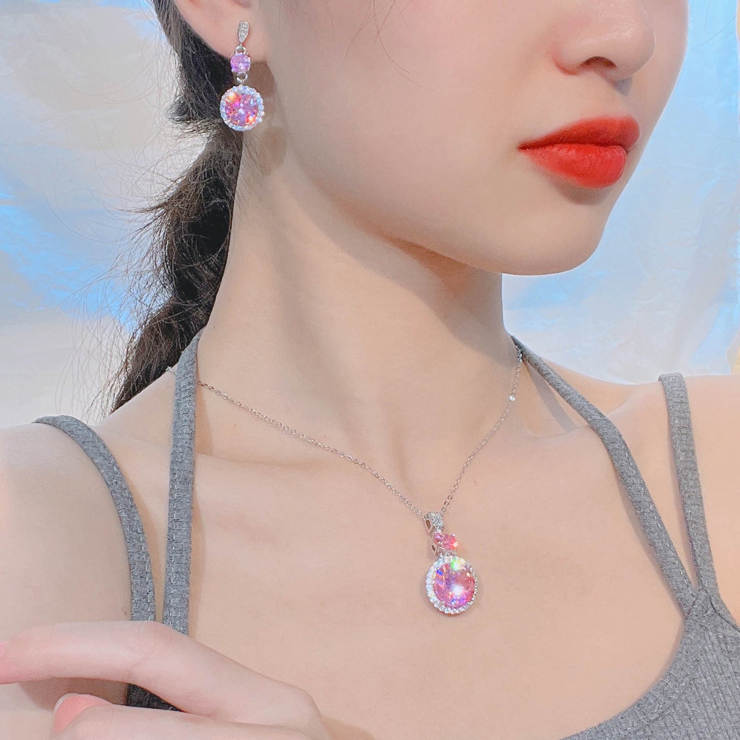 Ultra flash light luxury pink zircon necklace romantic cherry blossom pink diamond set