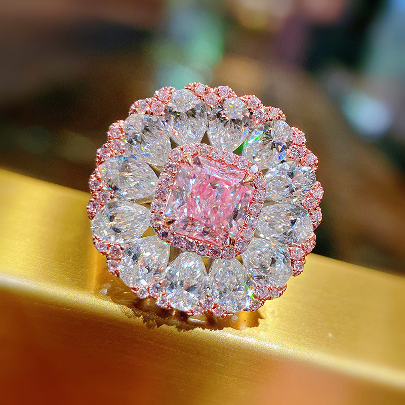 Super bright cherry blossom season color treasure ring pillow shaped Argyll pink diamond ring temperament girl