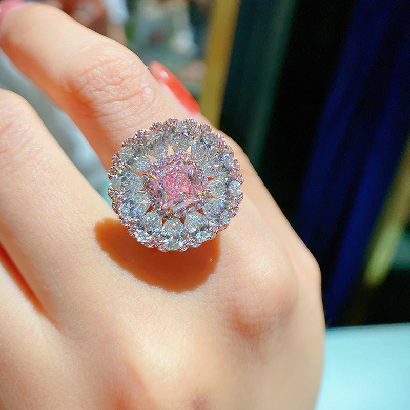 Super bright cherry blossom season color treasure ring pillow shaped Argyll pink diamond ring temperament girl